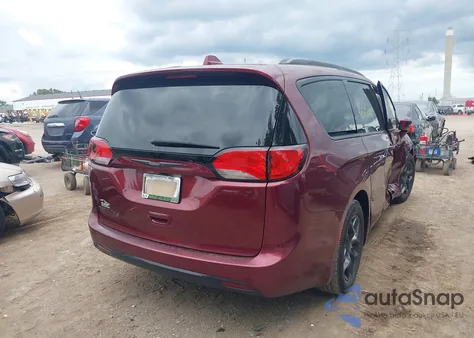 2018 Chrysler Pacifica Touring L Plus z USA, uszkodzony, nr VIN 2C4RC1EG2JR165050